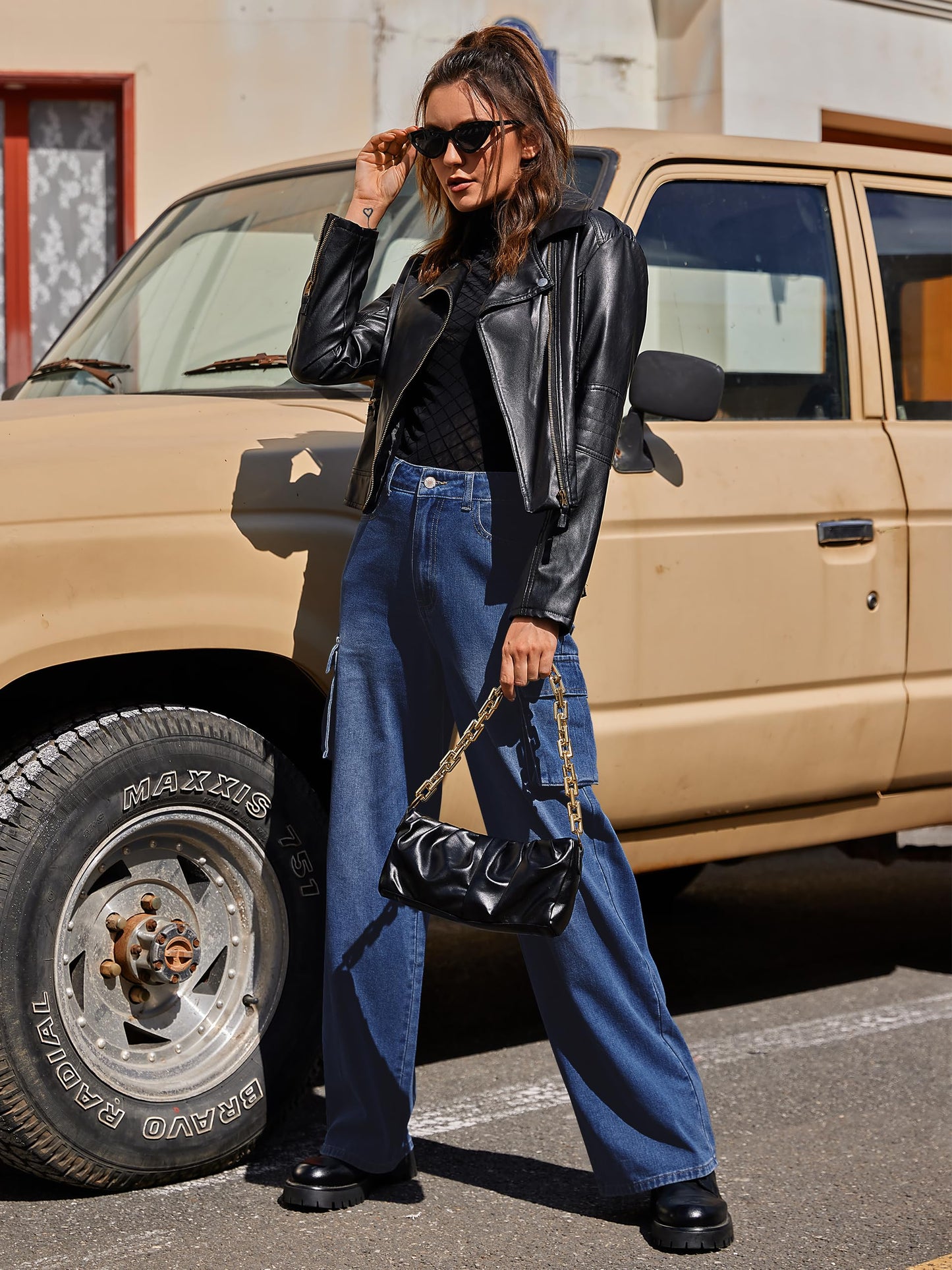 HOGHOW Womens Cargo Jeans High Waisted Wide Leg Baggy Denim Cargo Pants Flap Pocket Y2K Streetwear Casual Trousers